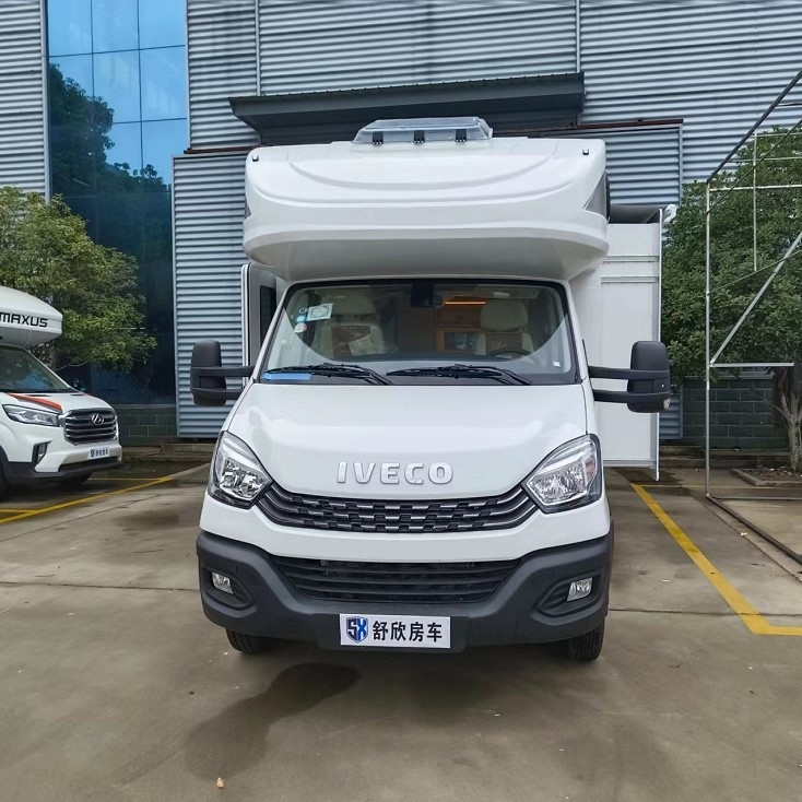 Motorhomeの屋外のキャンピングカー130km/h 1VECO 4x2屋外RVのキャラバン