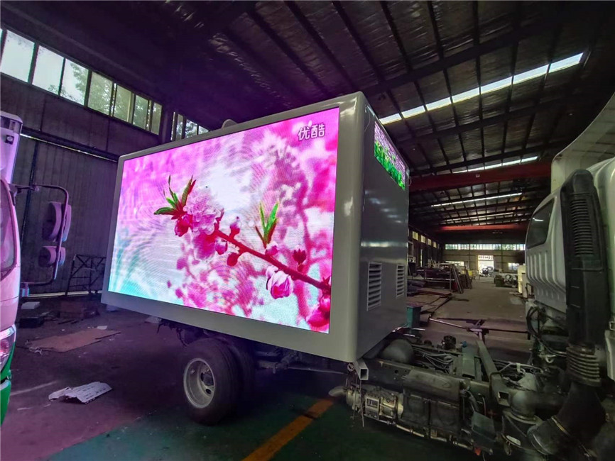 P5 P6 広告 デジタル 掲示板 モバイル LED ディスプレイ トラック 発電機付き 屋外 フルカラー