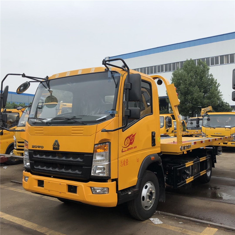 Sinotruk HOWOは背部レッカー車95km/Hの4X2油圧軽量平面レッカー車を転がす