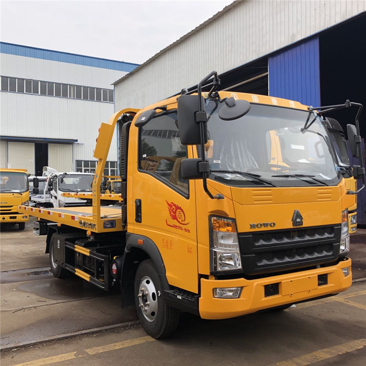 Sinotruk HOWOは背部レッカー車95km/Hの4X2油圧軽量平面レッカー車を転がす