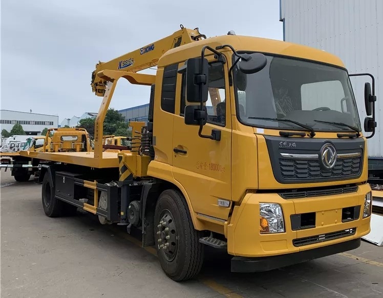 8 - 10 トンの車壊し機 牽引トラック プラットフォーム 6.3T 車輪ベース 4500mm 重荷牽引