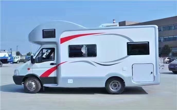 170hpのエンジンの豪華トラベルトレーラー IVECO キャンバス キャラバン OE NO OEM サービス カスタマイズ