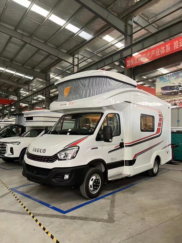 高馬力トラック ベッドキャンピングカー OE NO. CLW 車輪ベース 3360 mm キャンピングキャラバン