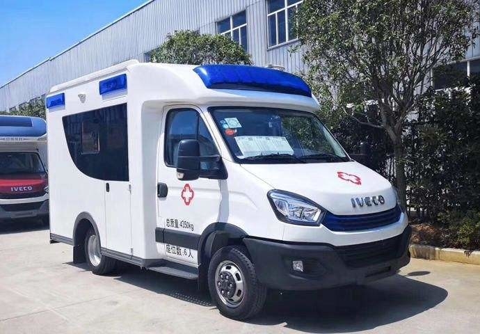 イベコ 救急車 ユーロ5 救急車 横軸 体重 2970 kg 輪盤 3300mm