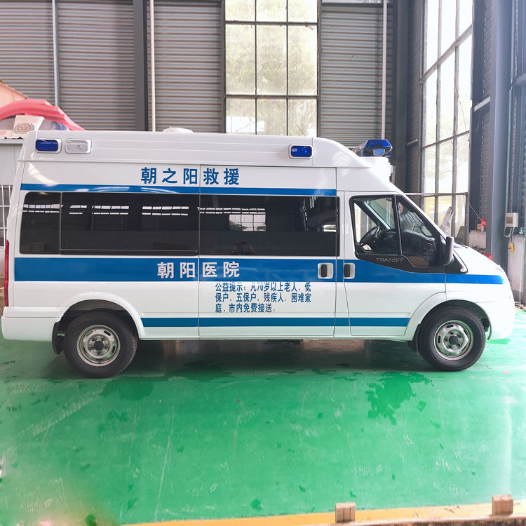 救急車 パーソナライズ可能な移動医療車両 3-8m 長さ 4x2 ドライブタイプ