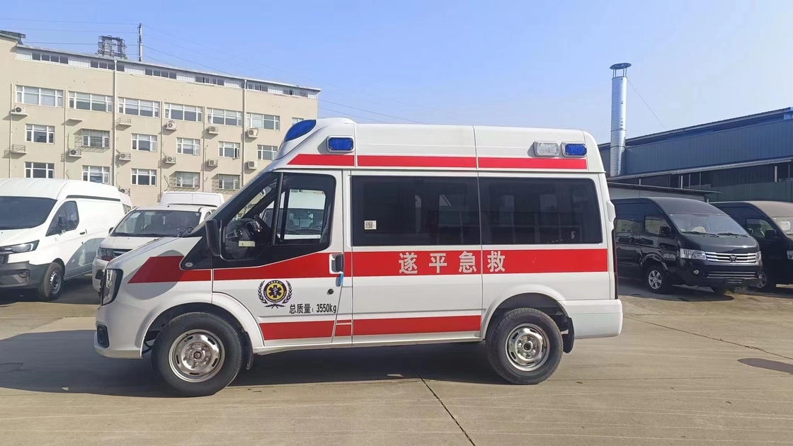 中国 4*2 ディーゼルエンジン 救急車 GVW 3510 Kgs 車両用救急車