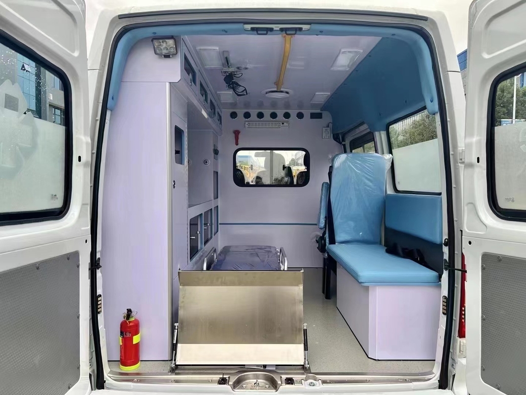 中国 4*2 ディーゼルエンジン 救急車 GVW 3510 Kgs 車両用救急車