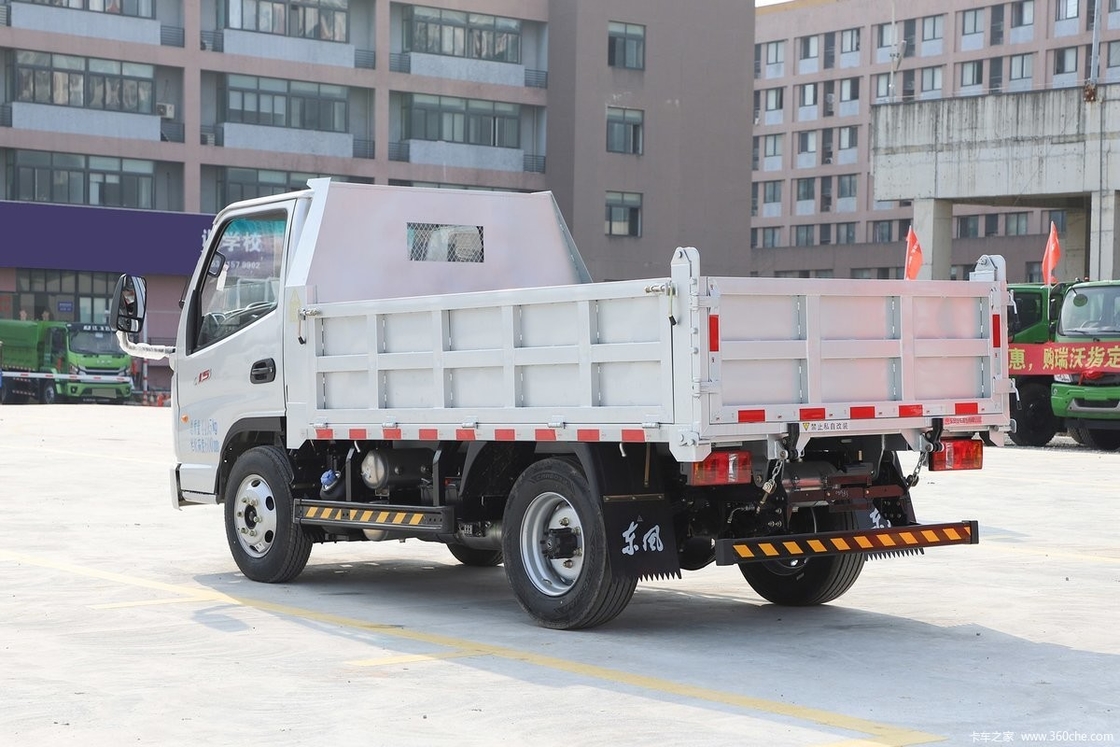 ヨーロッパのVの軽量貨物バン箱のトラック6 - 8トン5.2m 6つの車輪